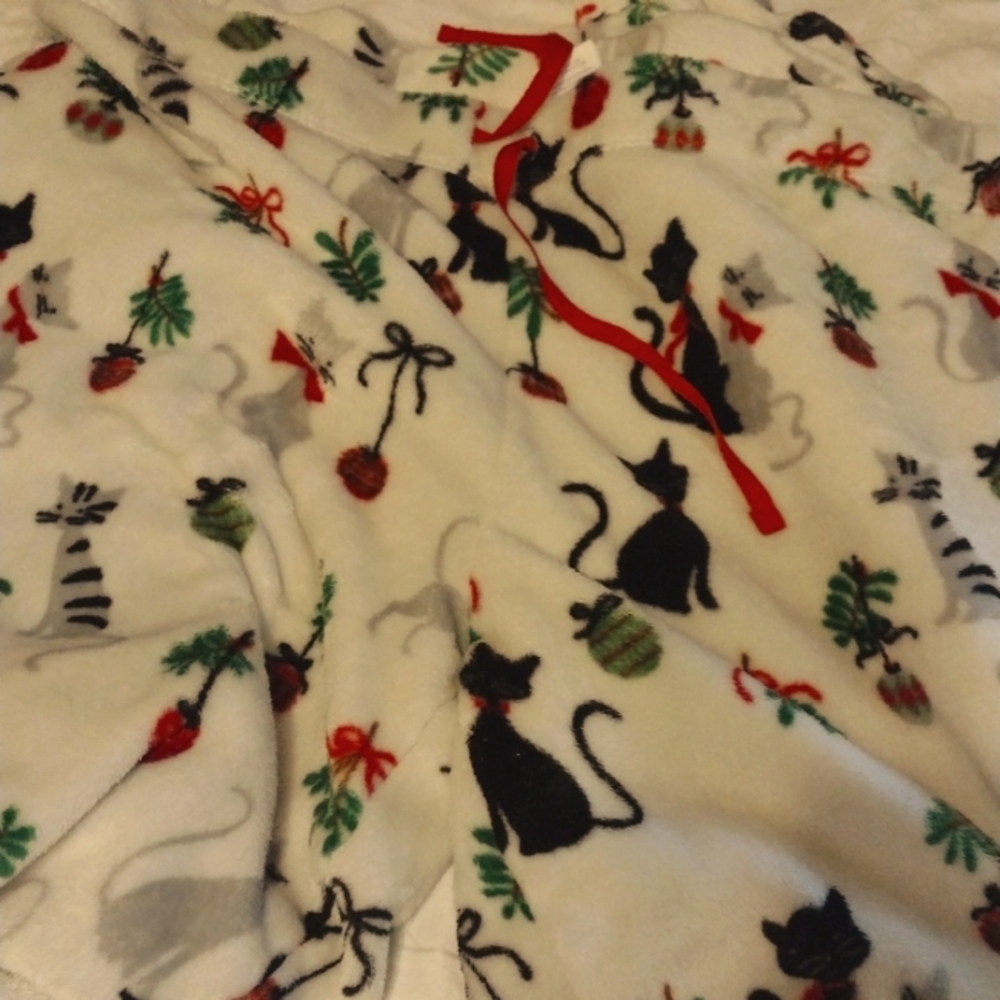Women's Secret Treasures Fleece Christmas Cat pajama pants size 2x 18w 20W